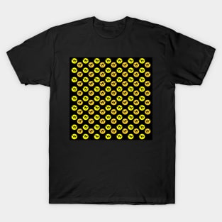 Scared cats in yellow circles T-Shirt